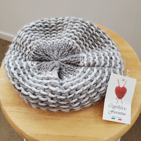 NWT cappellificio fiorentino beret Knit gray white Wool Blend Made in Italy - Picture 2 of 2